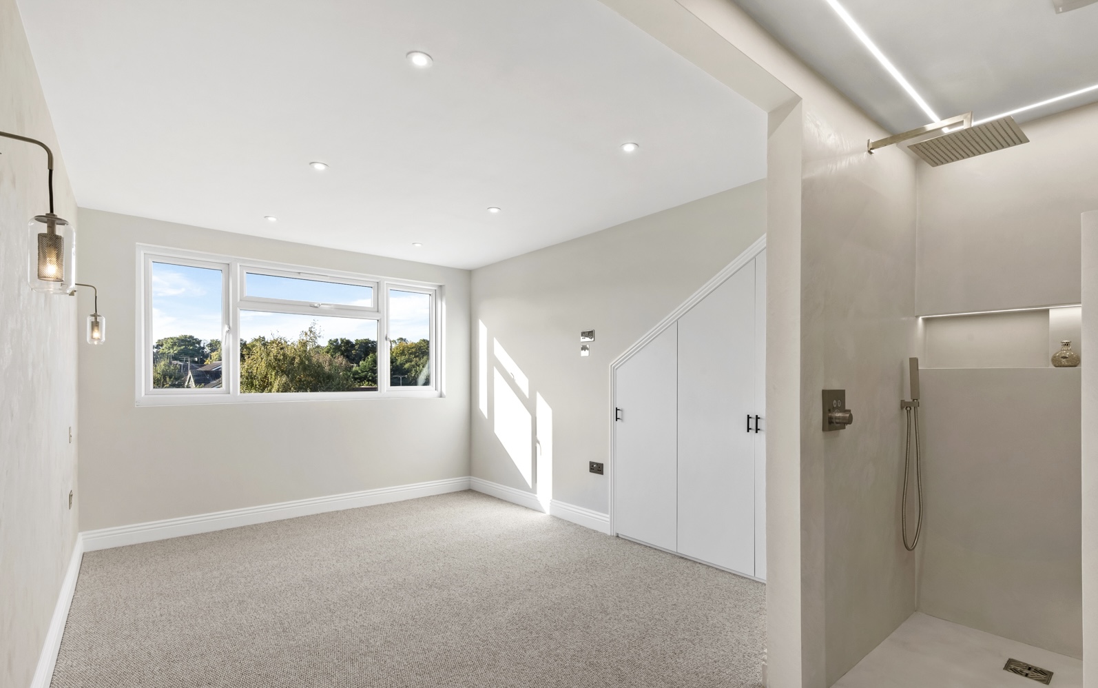 Customisable Space Music or photography studio, home office, playroom...